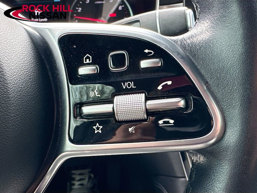 Used 2020 Mercedes-Benz GLC 300 4MATIC image 10