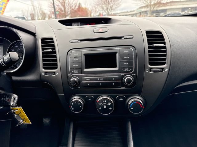 Used 2016 Kia Forte LX image 24