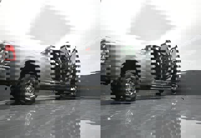 Used 2024 RAM 3500 Big Horn image 96