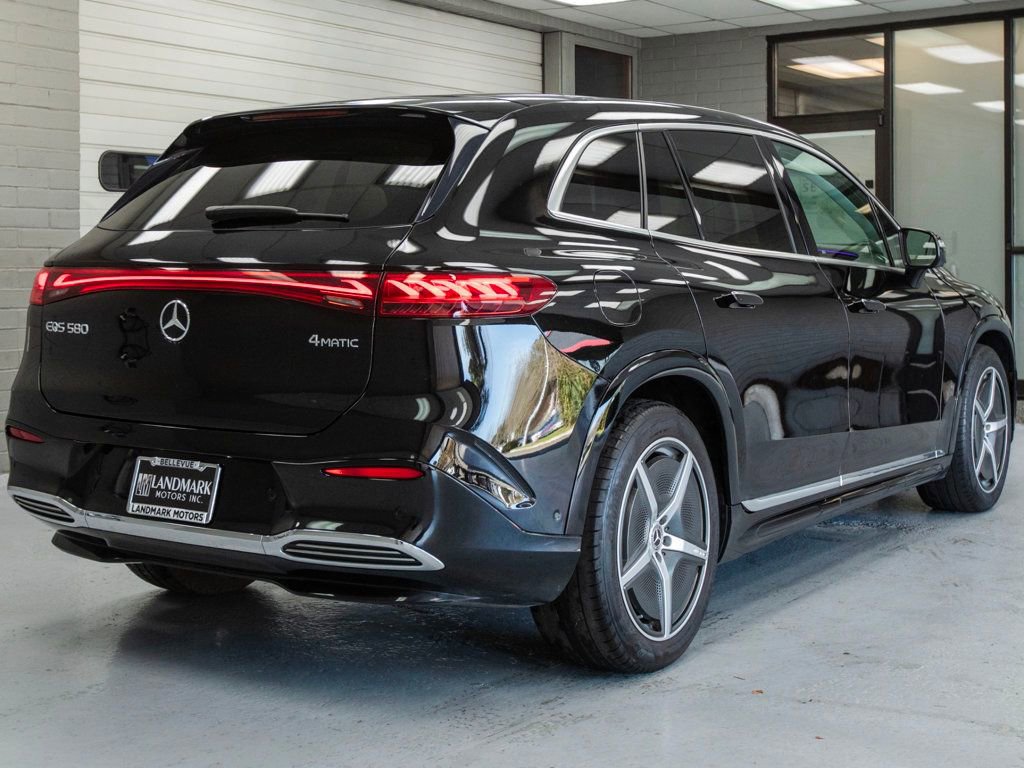 Used 2023 Mercedes-Benz EQS 580 4MATIC SUV image 31
