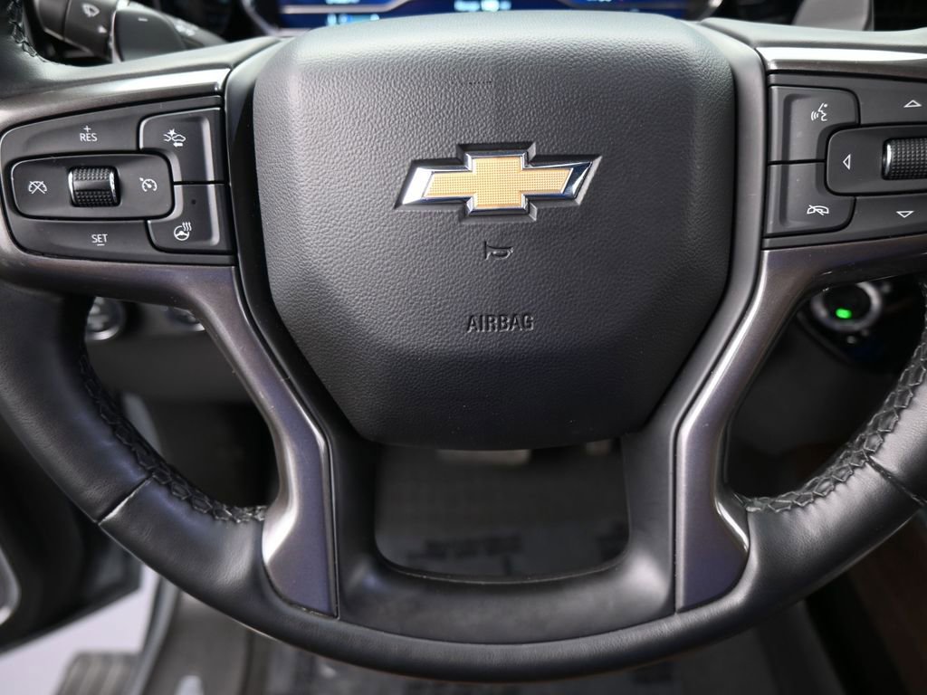 Used 2023 Chevrolet Silverado 1500 High Country w/ Technology Package image 38