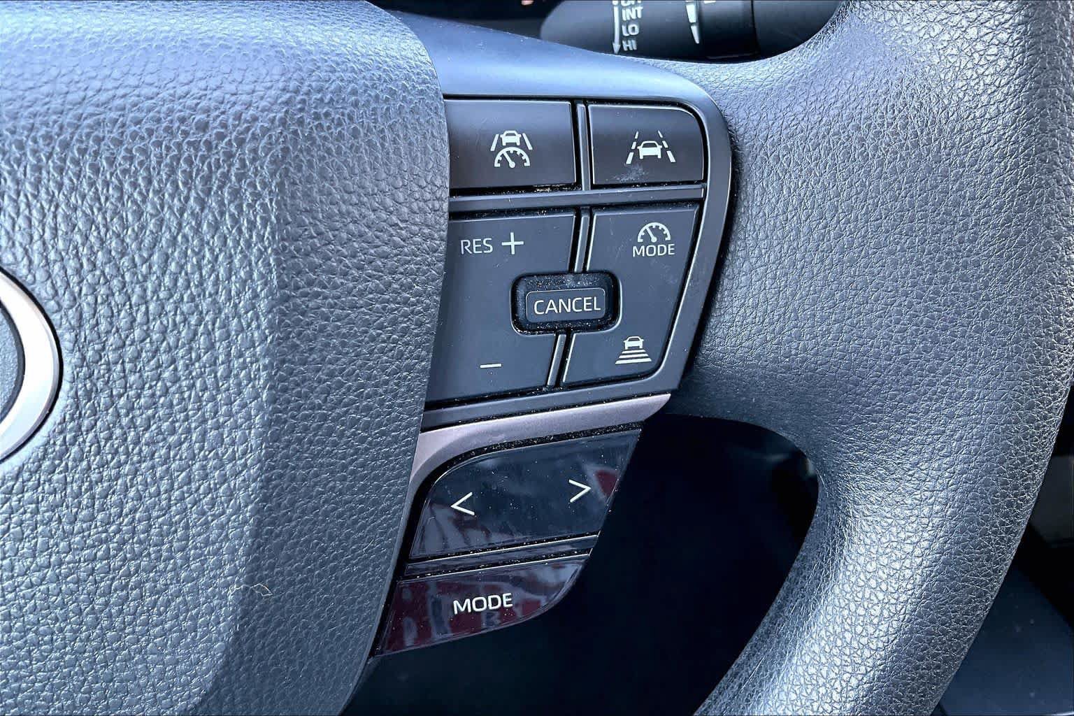 Used 2025 Toyota Camry LE FWD image 21