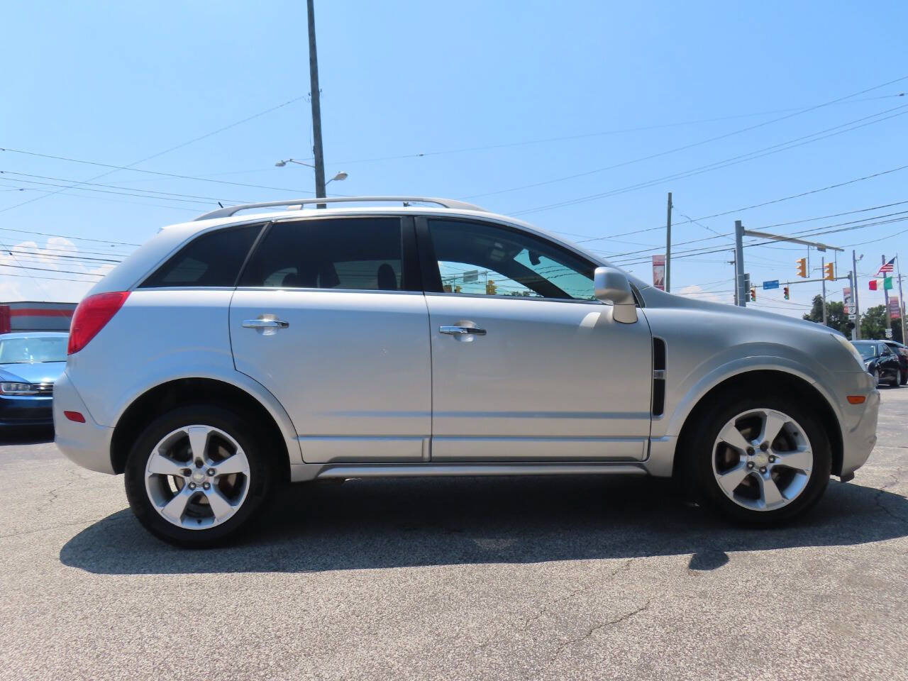 Used 2014 Chevrolet Captiva Sport LT FWD image 6