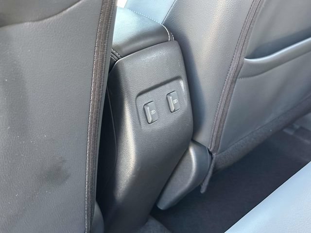 Used 2023 Nissan Kicks SR w/ SR Premium Package FWD image 16