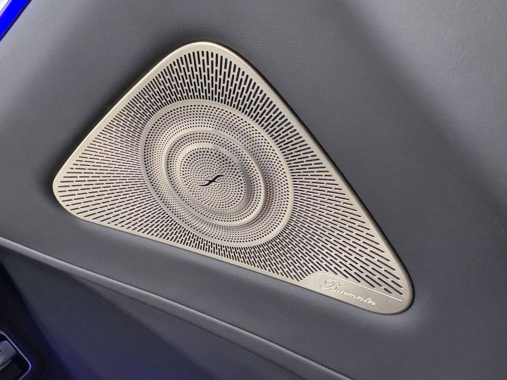 Used 2024 Mercedes-Benz S 63 AMG S w/ Carbon Fiber Exterior Package image 8