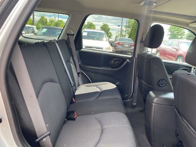 Used 2005 MAZDA Tribute s w/ Package 1 AWD/4WD image 23