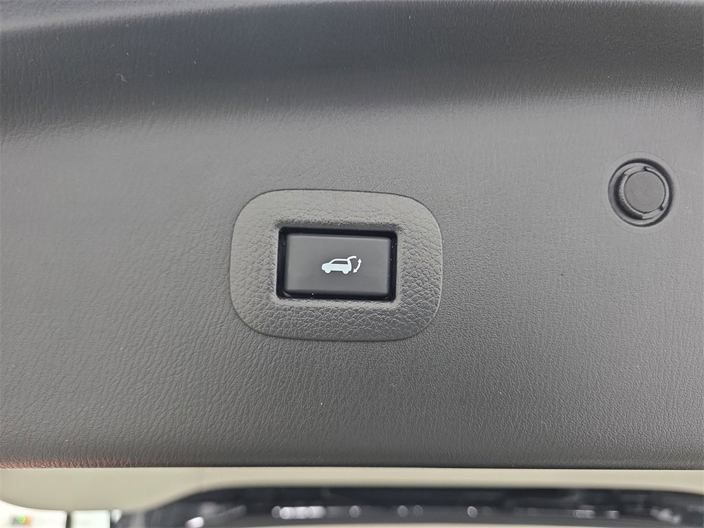 Certified 2023 INFINITI QX80 Premium Select w/ All-Season Package image 33