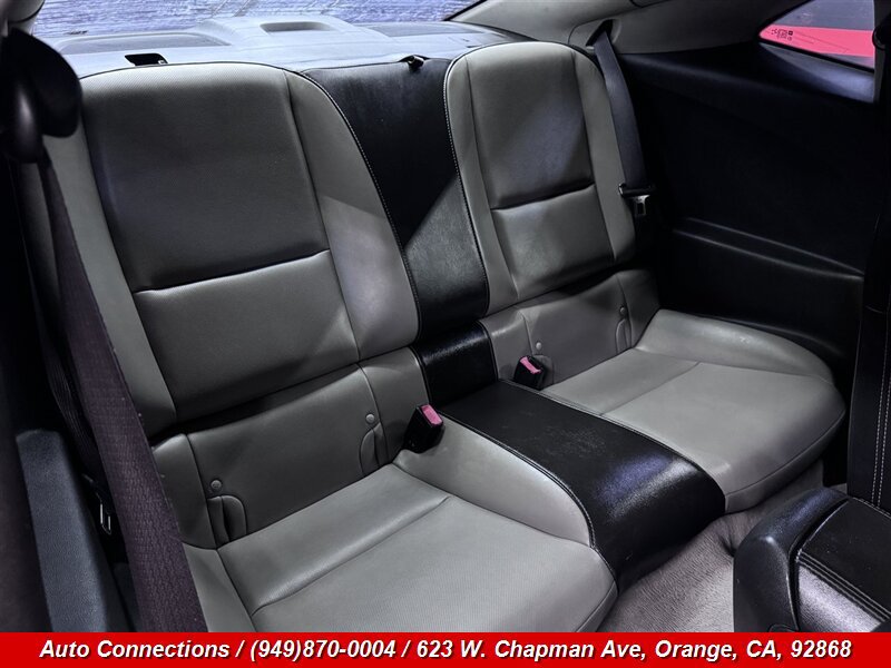 Used 2011 Chevrolet Camaro LT w/ LPO, Ground Effects Package RWD image 8
