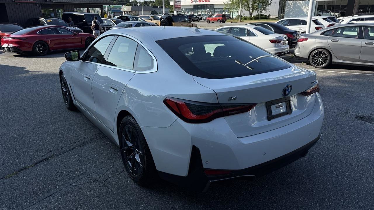 Used 2023 BMW i4 eDrive35 w/ Premium Package RWD image 13