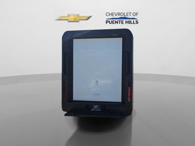 New 2025 Chevrolet Brightdrop 400 w/ Power Door Package AWD/4WD image 7