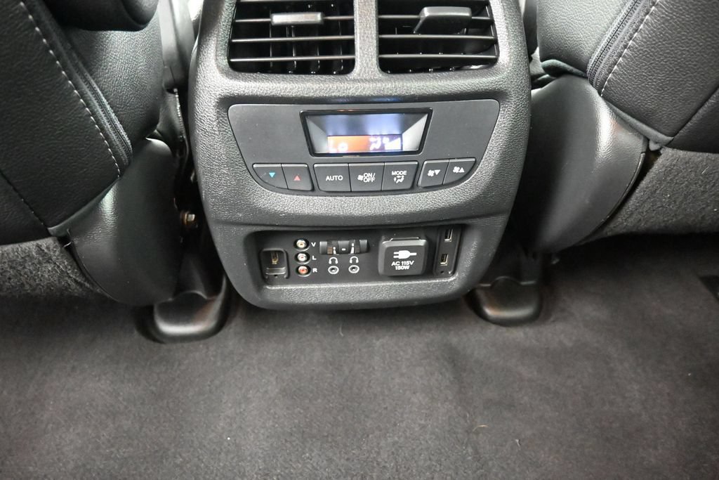 Used 2017 Honda Pilot Touring image 30