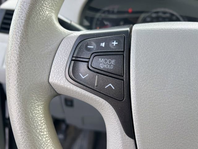 Used 2011 Toyota Sienna LE w/ Towing Pkg image 14