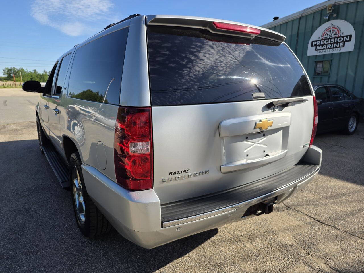 Used 2012 Chevrolet Suburban LTZ AWD/4WD image 11