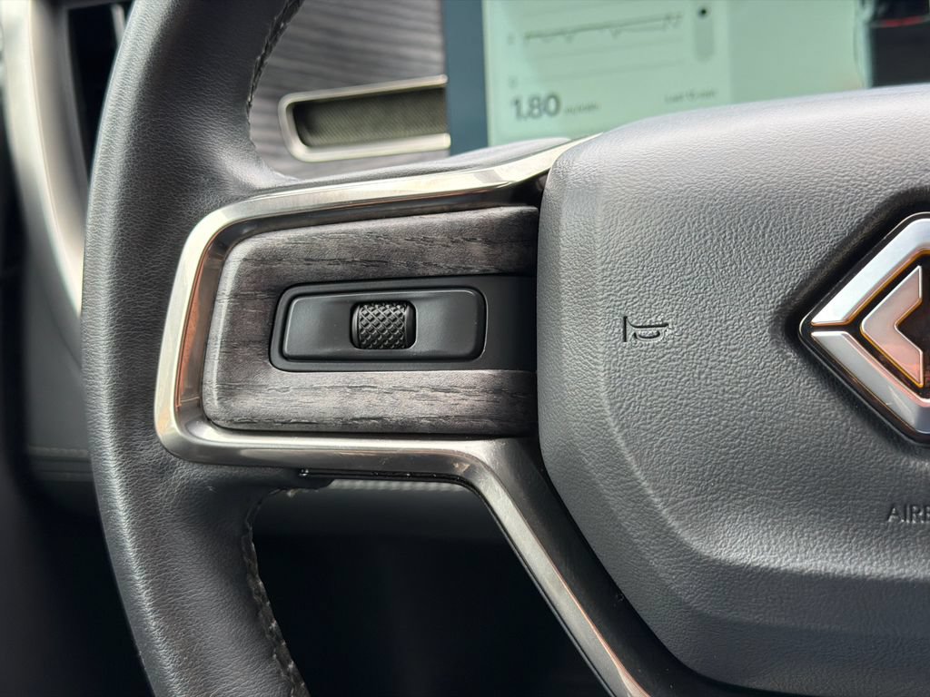 Used 2025 Rivian R1T Adventure AWD/4WD image 20