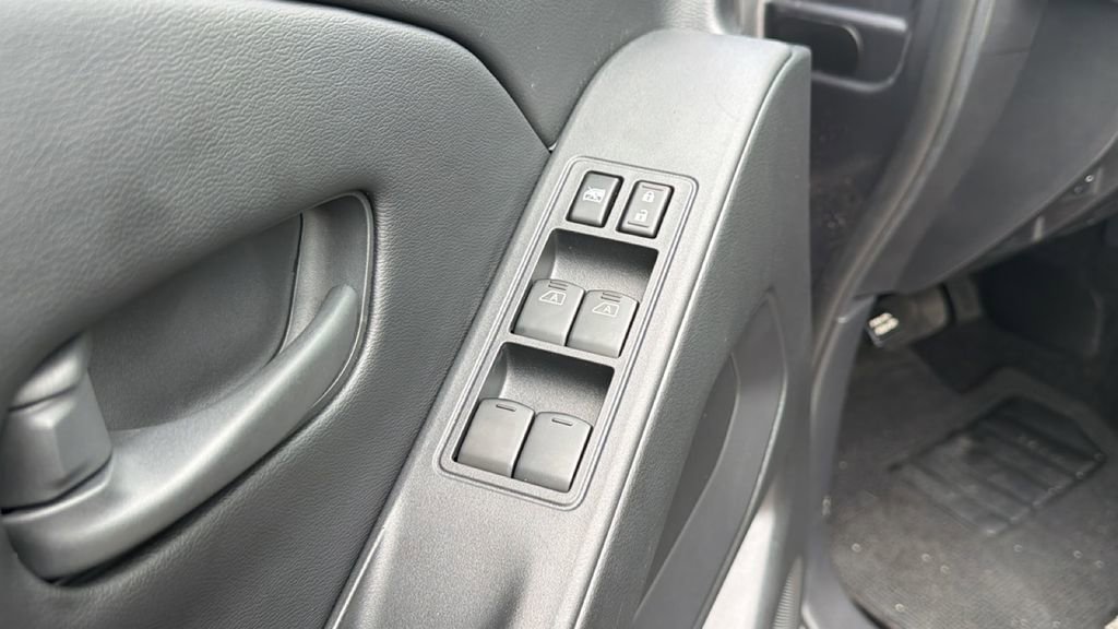 Used 2026 Nissan Frontier S AWD/4WD image 11