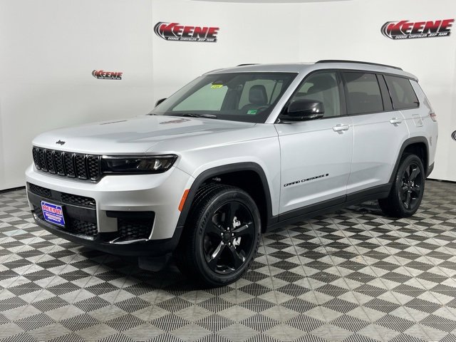 New 2025 Jeep Grand Cherokee L Altitude image 5