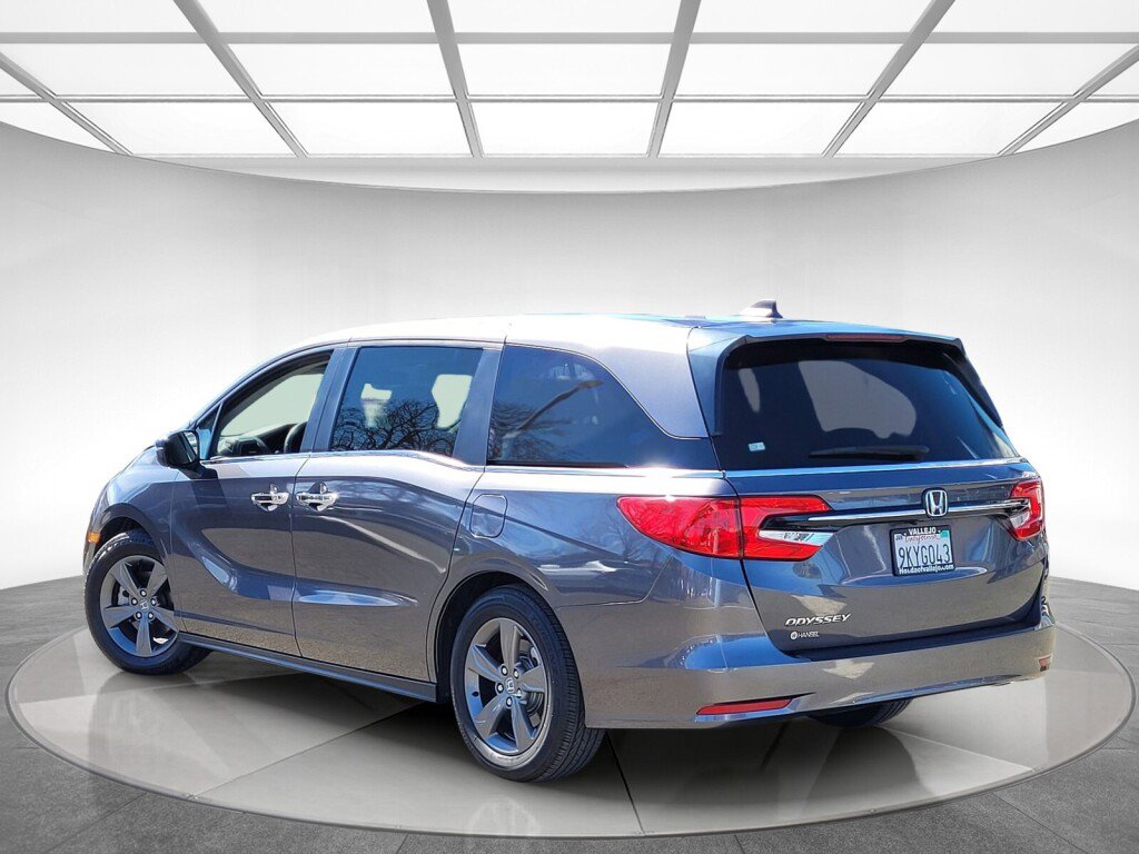 Certified 2024 Honda Odyssey EX image 5