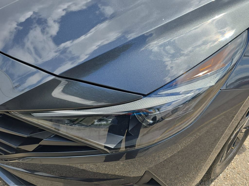 Certified 2023 Hyundai Elantra SEL image 28