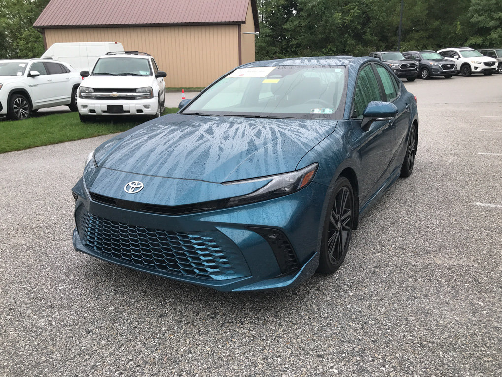 Certified 2025 Toyota Camry XSE FWD image 4