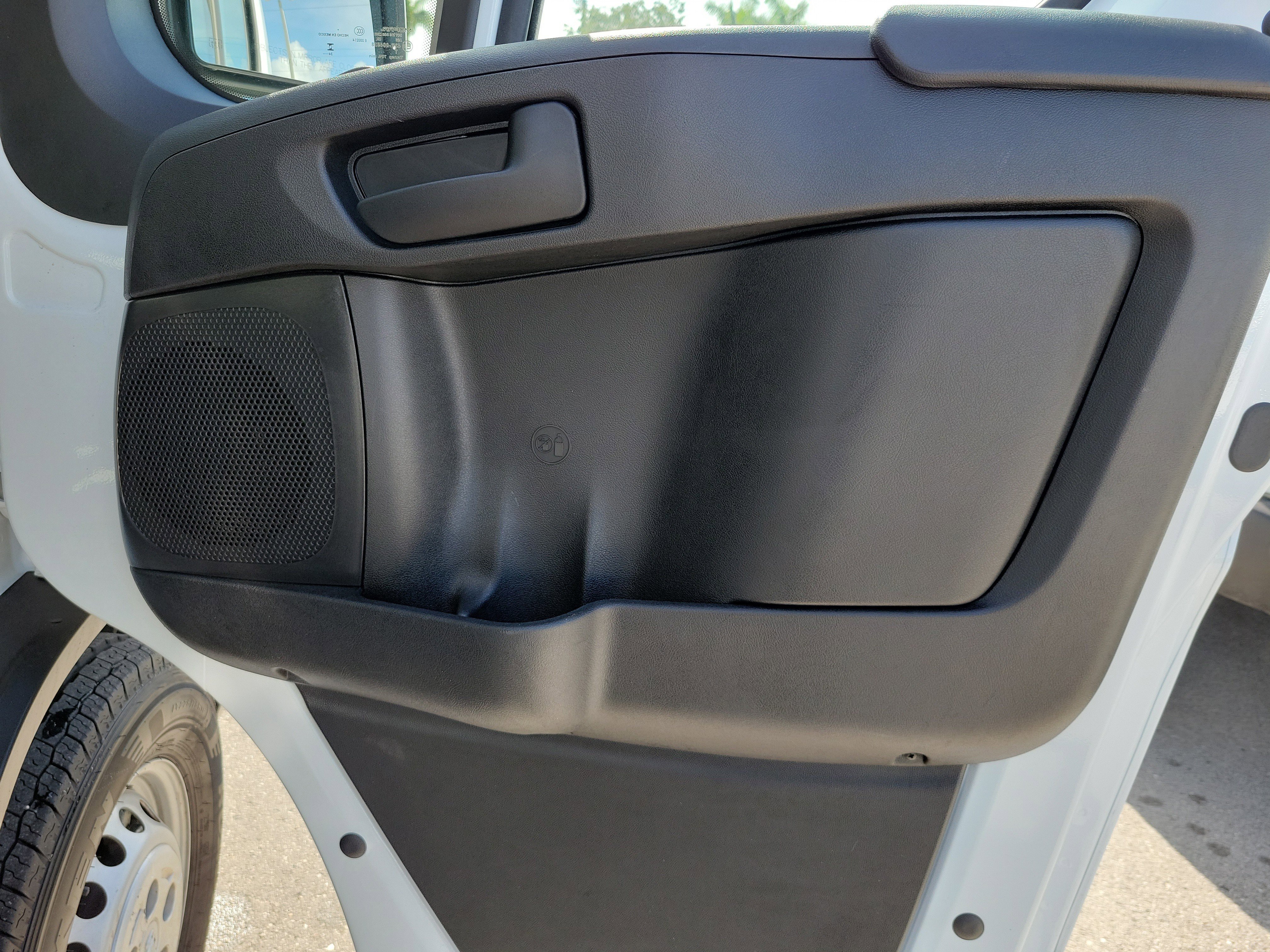 Used 2025 RAM ProMaster 2500 w/ Convenience Group FWD image 26