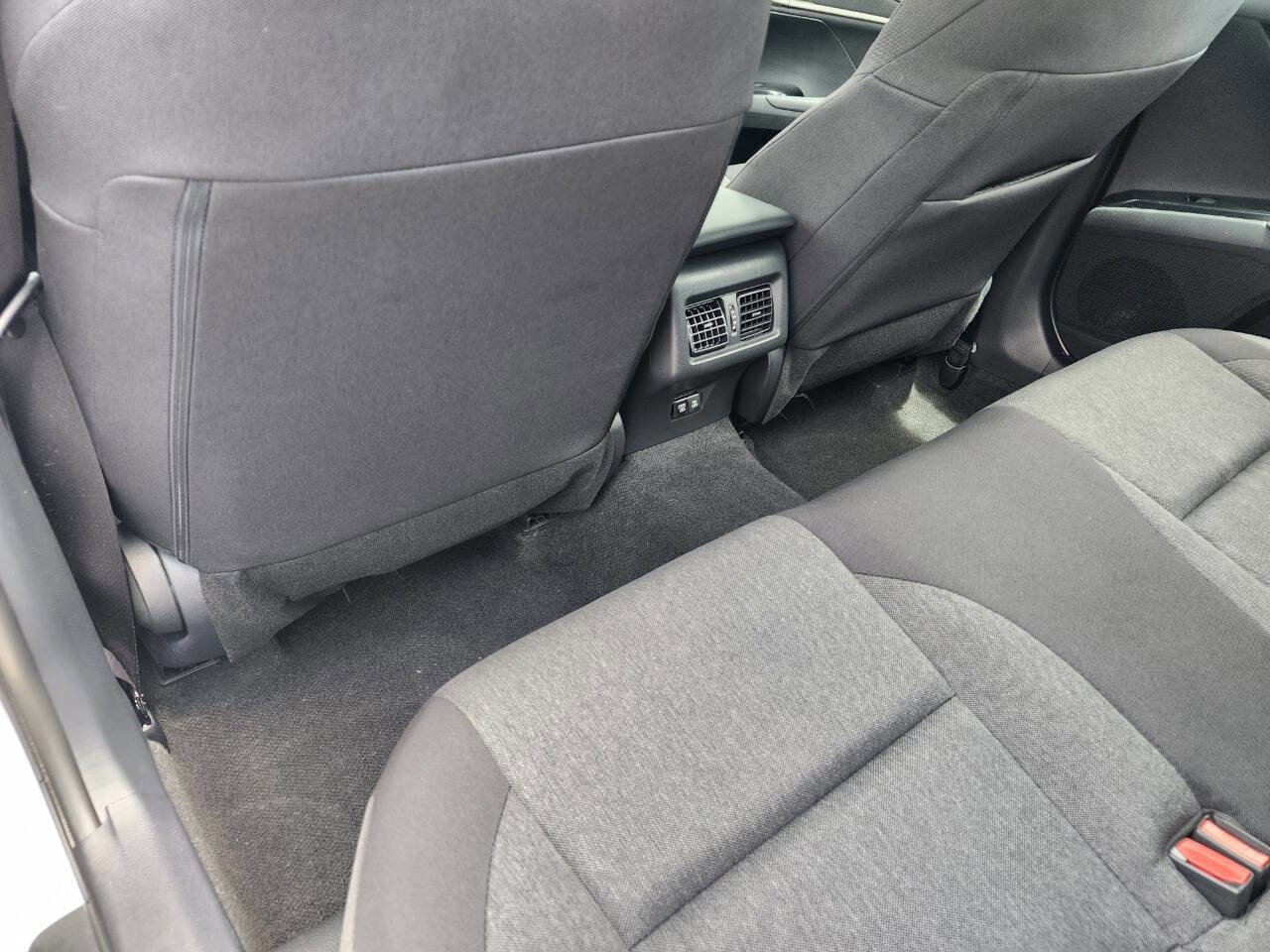 Used 2025 Toyota Camry LE image 14