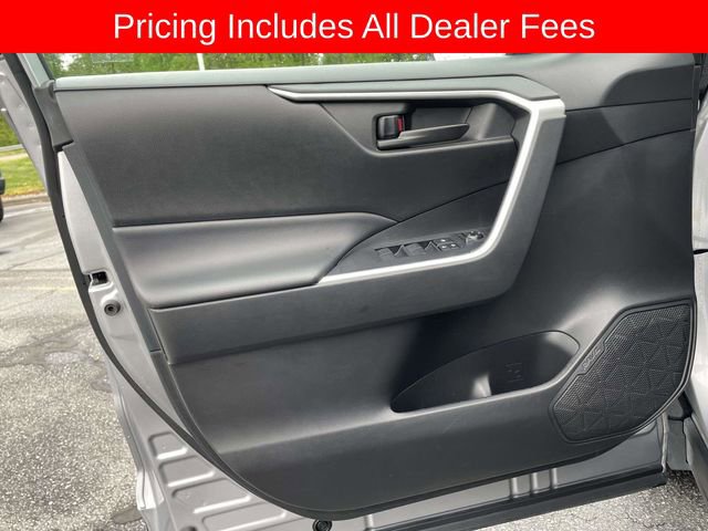 Used 2024 Toyota RAV4 LE FWD image 17