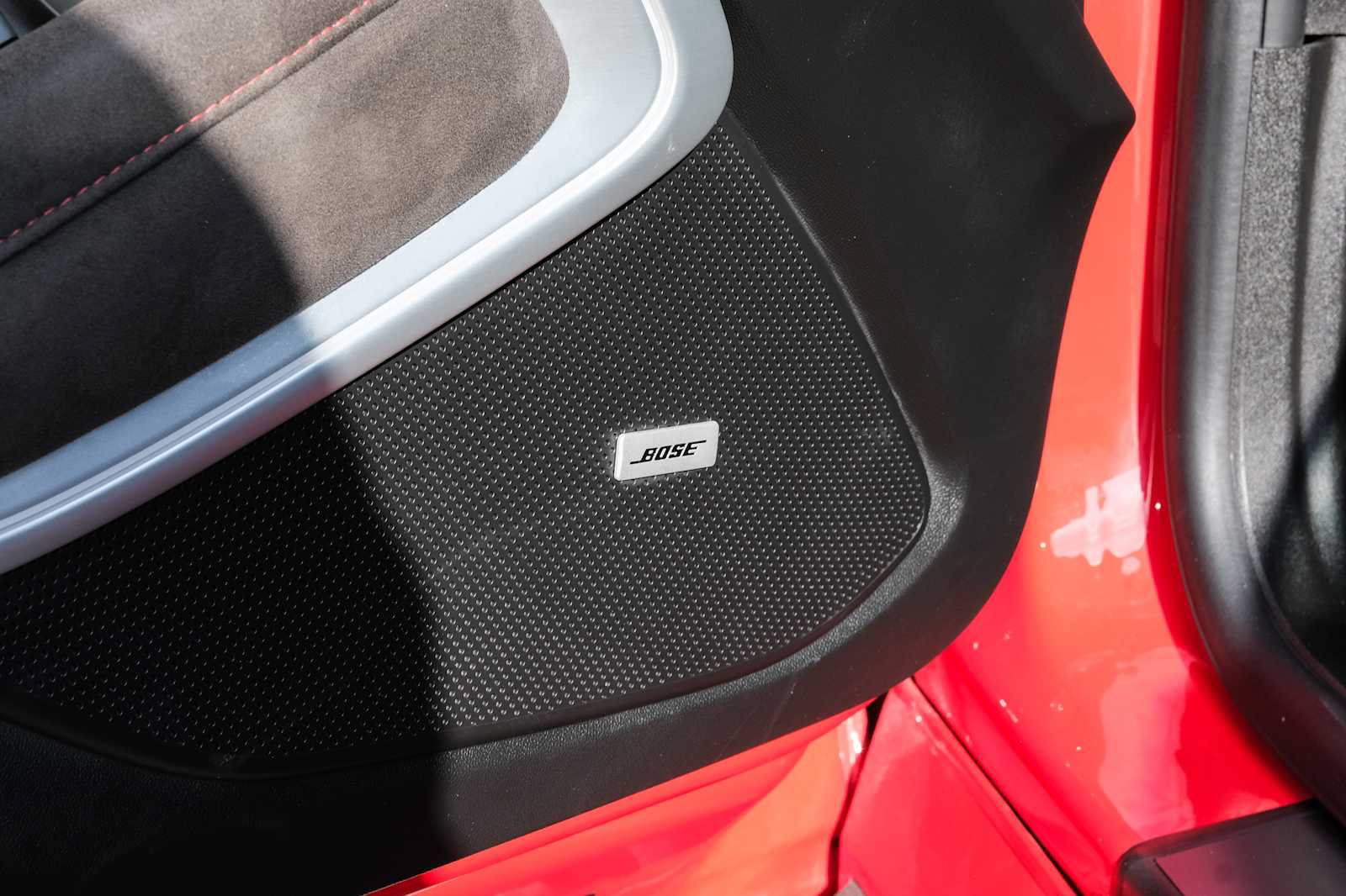 Used 2019 Chevrolet Camaro ZL1 RWD image 38