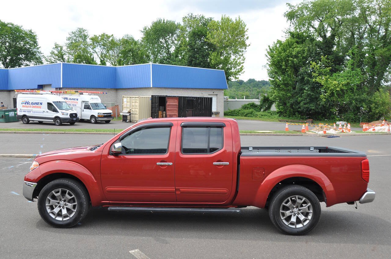 Used 2014 Nissan Frontier SL w/ SL Moonroof Package AWD/4WD image 2
