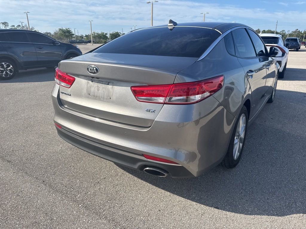 Used 2018 Kia Optima EX image 3