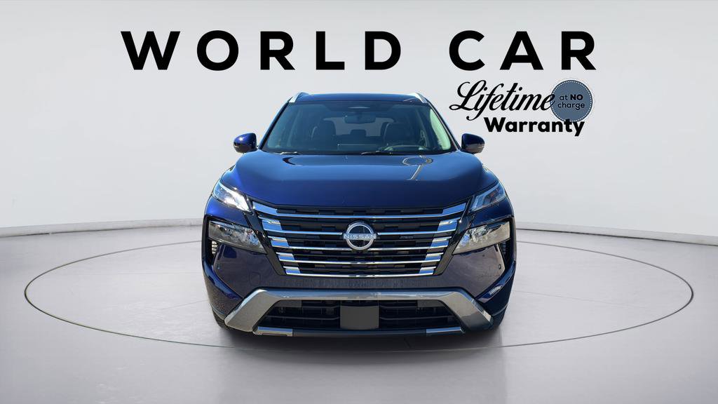 Used 2025 Nissan Rogue SL w/ Tech Package image 3