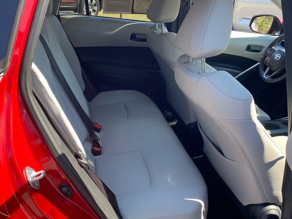 Used 2022 Toyota Corolla Cross LE image 17