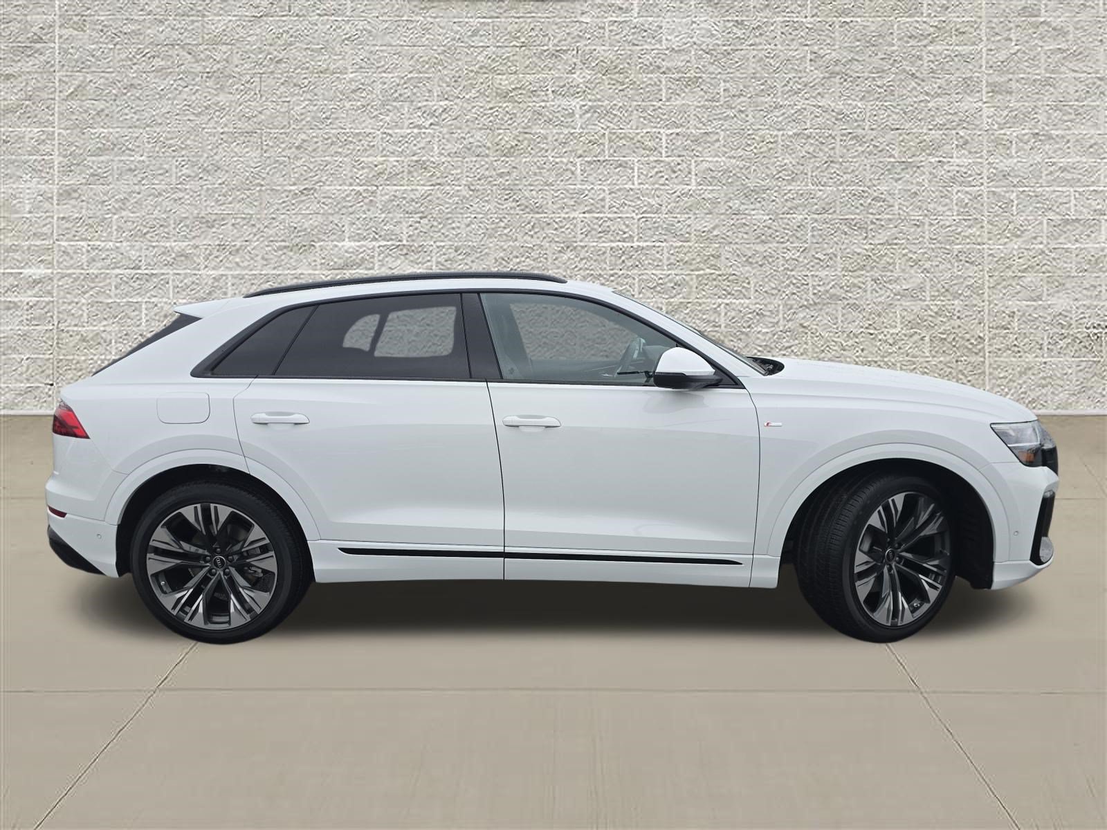 New 2027 Audi Q8 Premium Plus AWD/4WD image 8