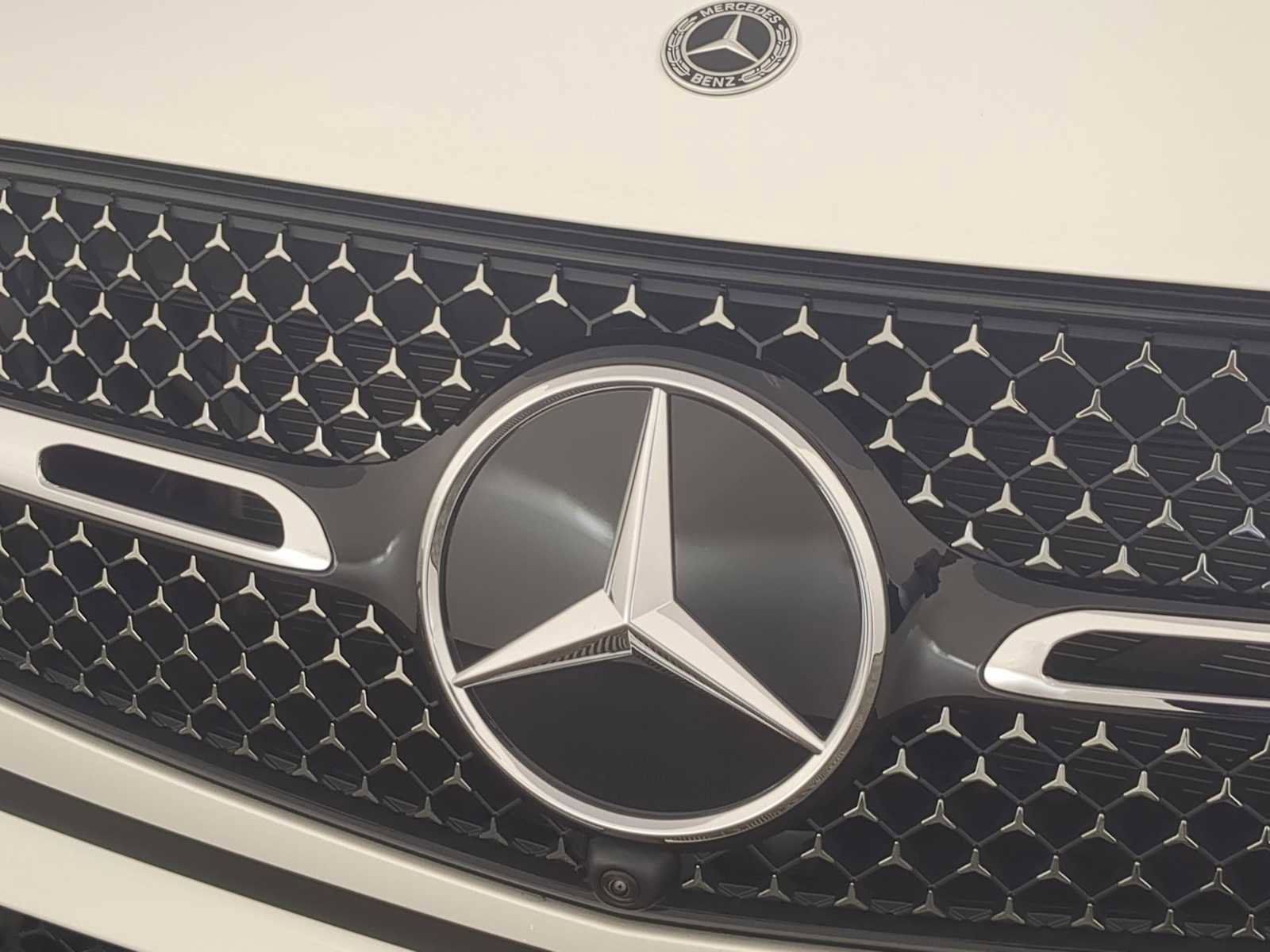 New 2026 Mercedes-Benz GLC 350e 4MATIC image 11