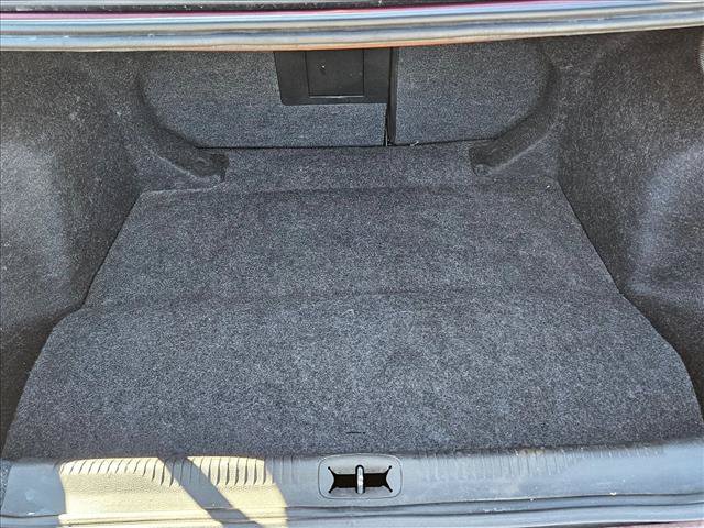 Used 2015 Chrysler 200 Limited w/ Convenience Group FWD image 6