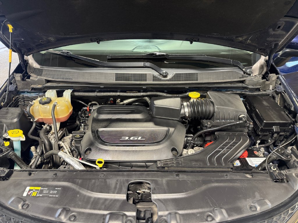 Used 2018 Chrysler Pacifica LX FWD image 27