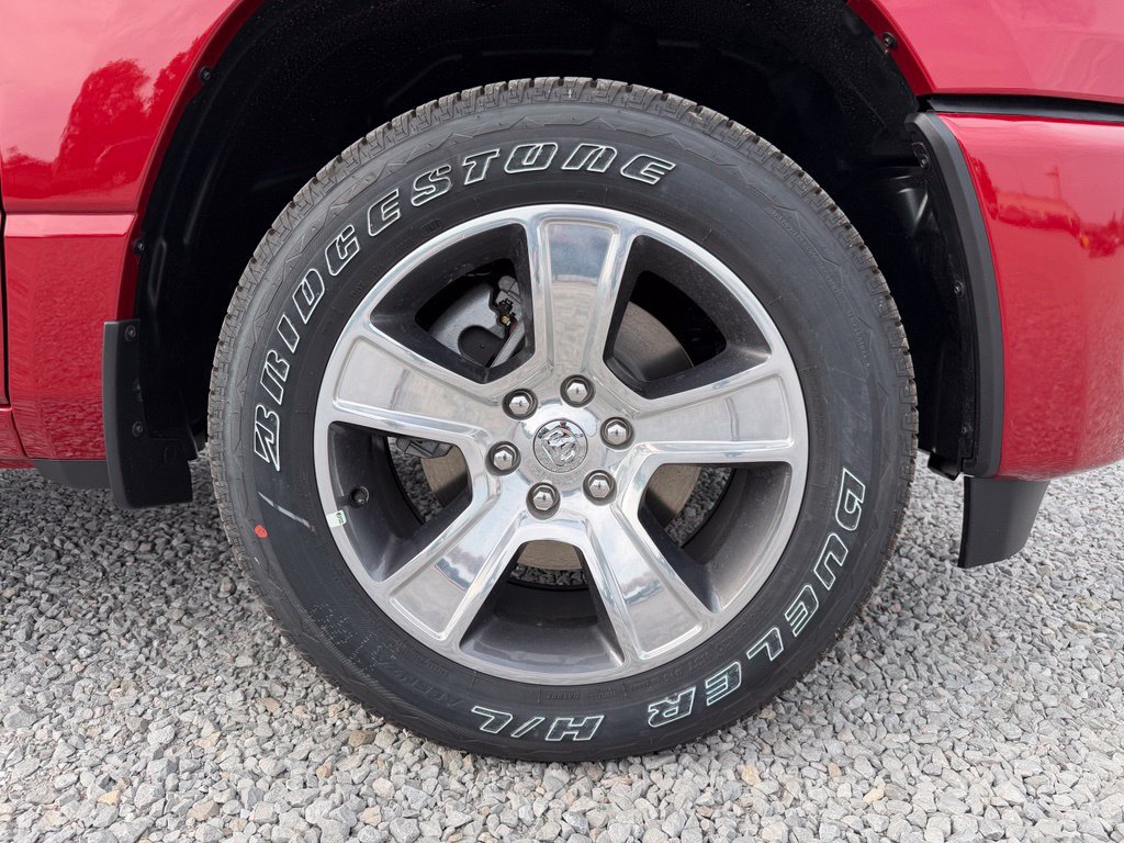 Used 2026 RAM 1500 Express RWD image 30