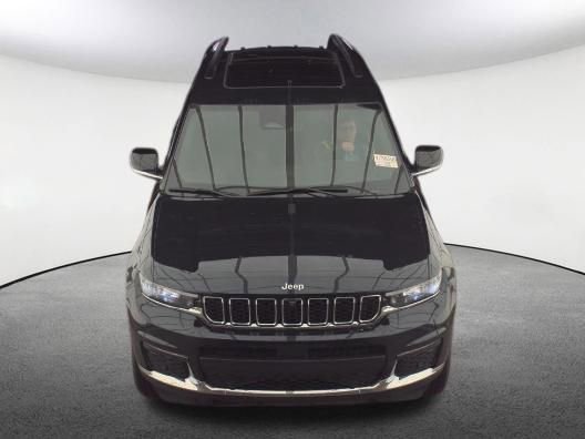 Used 2024 Jeep Grand Cherokee L Limited w/ Luxury Tech Group II AWD/4WD image 2