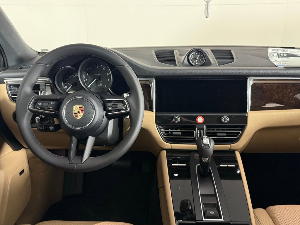 New 2026 Porsche Macan image 23