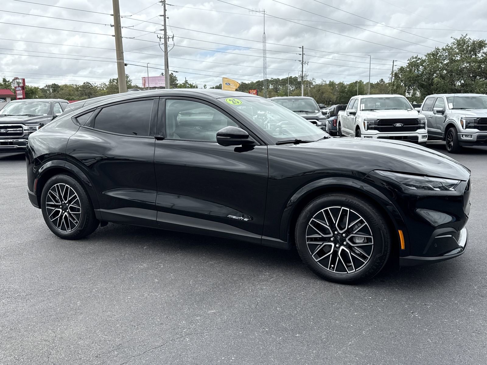 Certified 2025 Ford Mustang Mach-E Premium RWD image 2