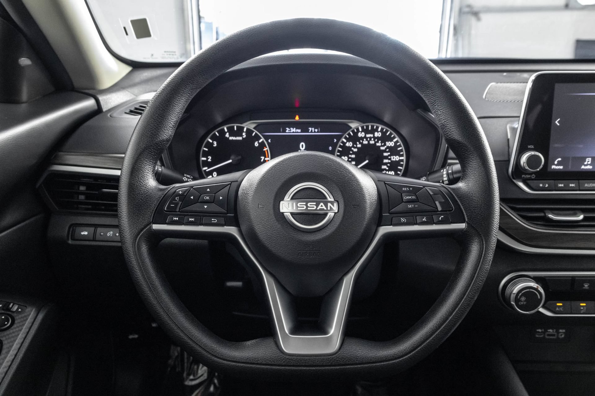 Used 2024 Nissan Altima 2.5 SV FWD image 28