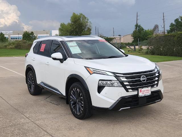 Certified 2024 Nissan Rogue Platinum w/ Platinum Premium Package FWD image 3