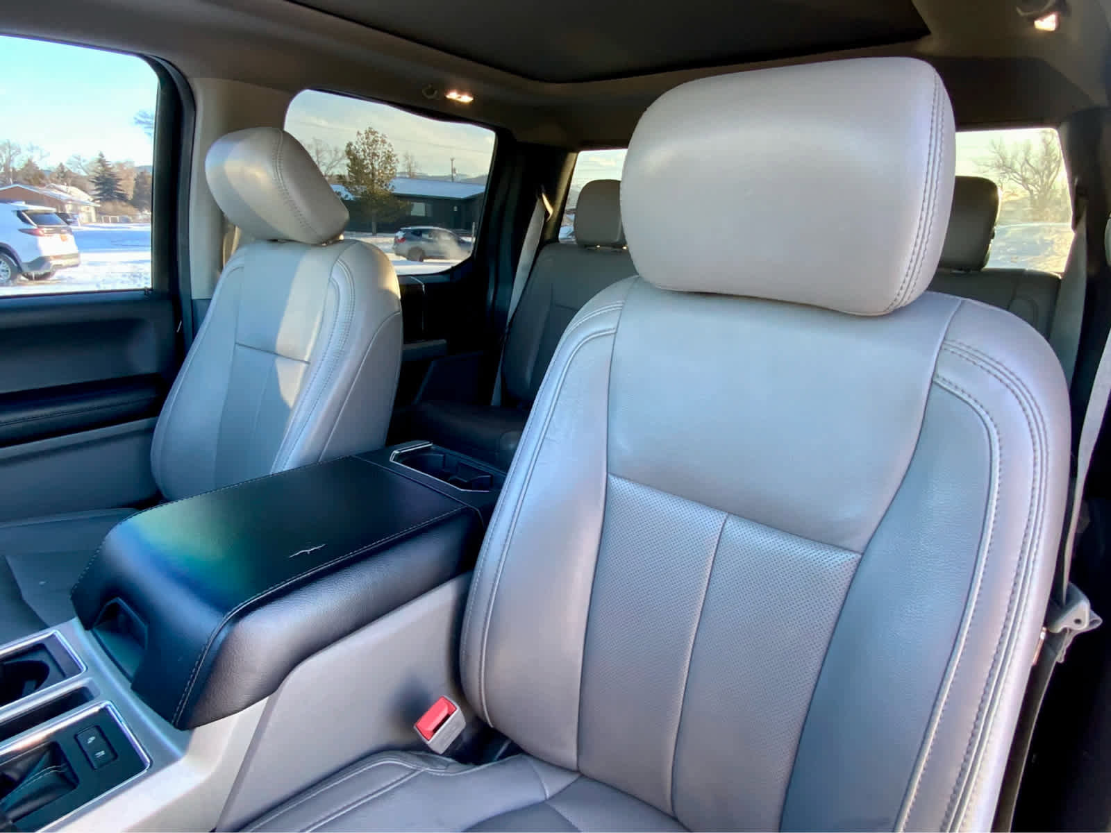 Used 2019 Ford F150 Lariat w/ Equipment Group 502A Luxury image 26