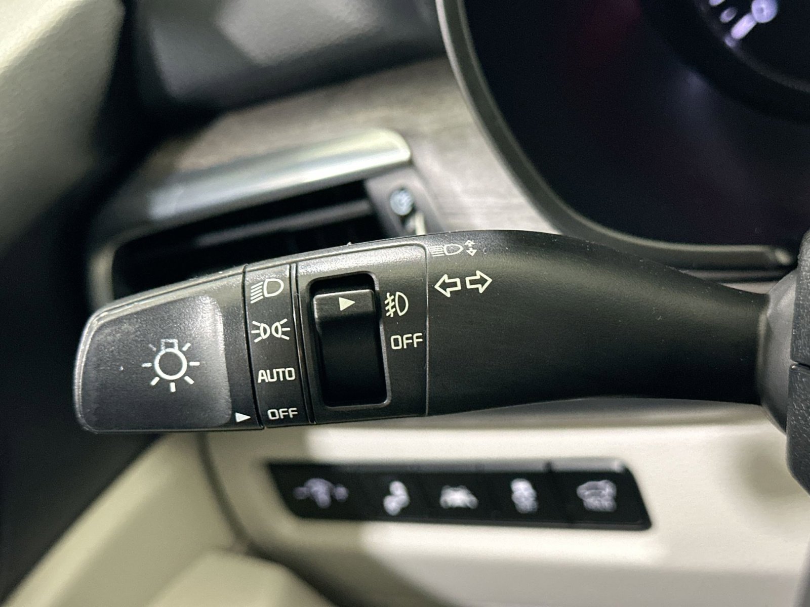 Used 2021 Kia Telluride SX w/ Towing Package image 30