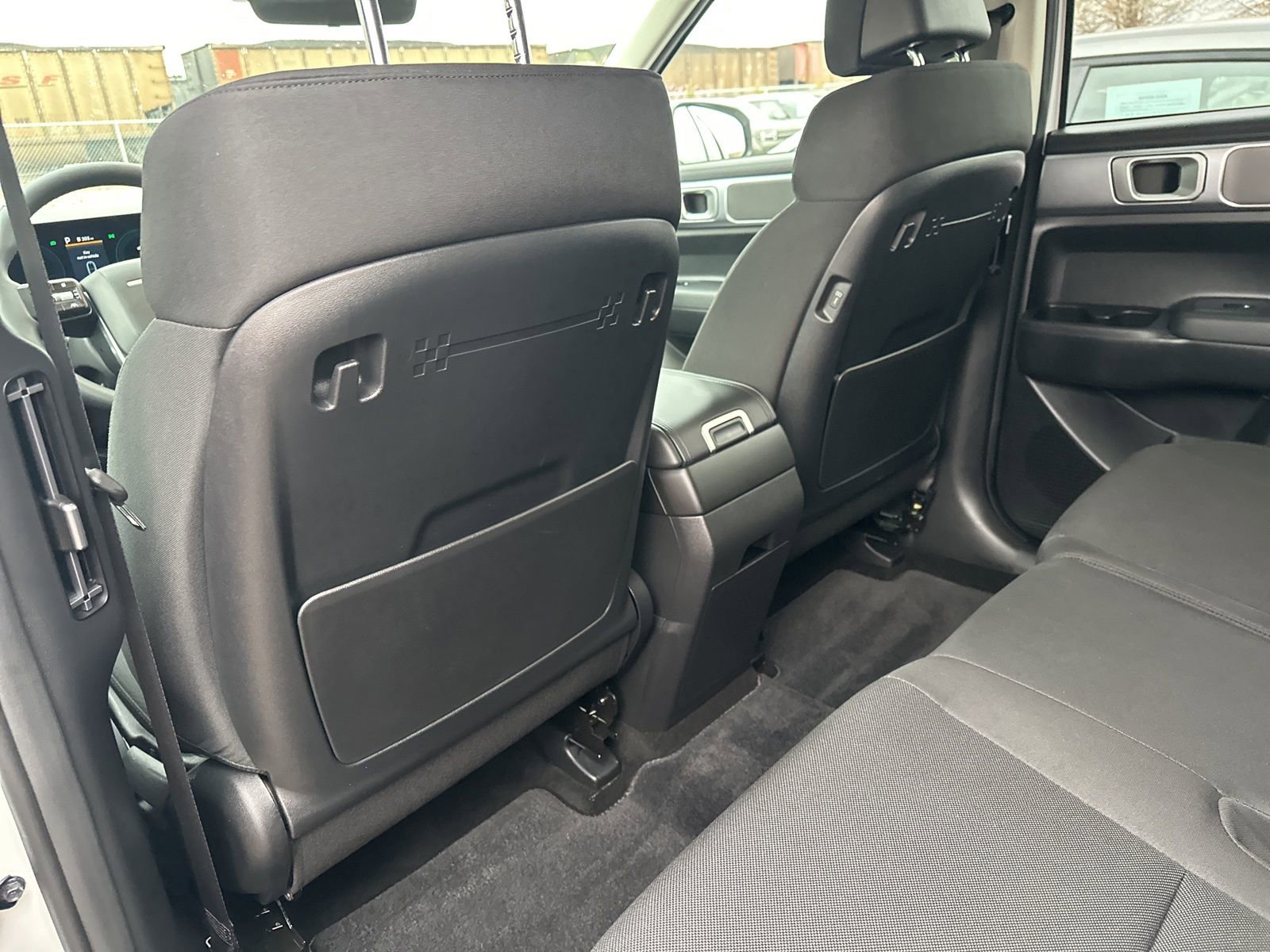 Used 2025 Hyundai Santa Fe SE image 17