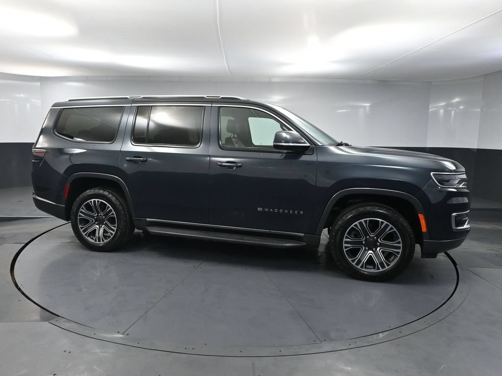 Used 2022 Jeep Wagoneer Series III AWD/4WD image 4