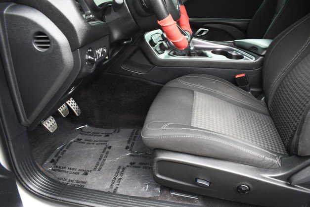 Used 2016 Dodge Challenger R/T w/ Driver Convenience Group image 15