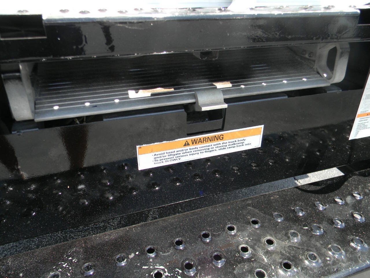 Used 2021 Chevrolet Express 3500 w/ Power Convenience Package RWD image 9