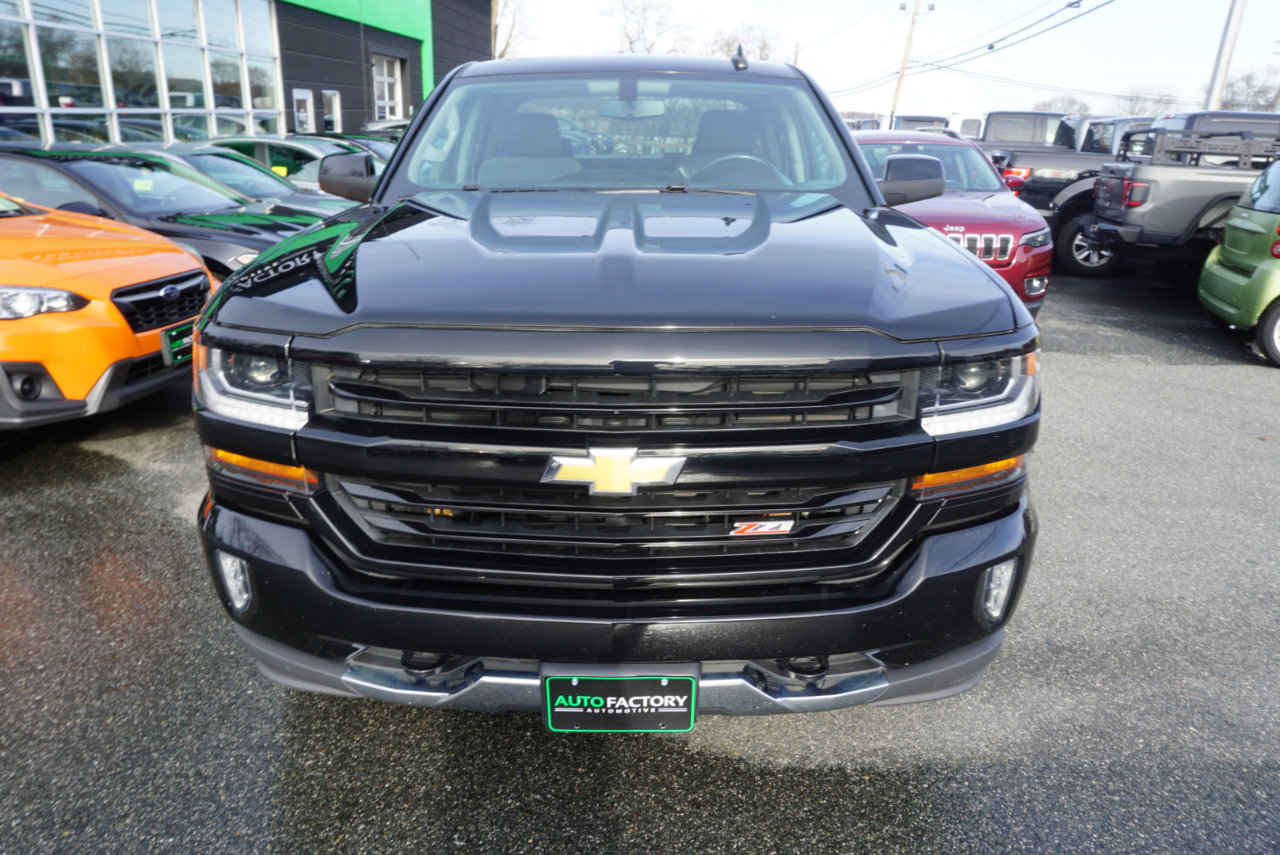 Used 2019 Chevrolet Silverado 1500 LT w/ All Star Edition image 2