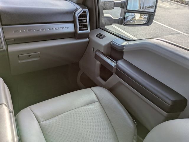 Used 2017 Ford F250 XLT w/ XLT Premium Package image 17