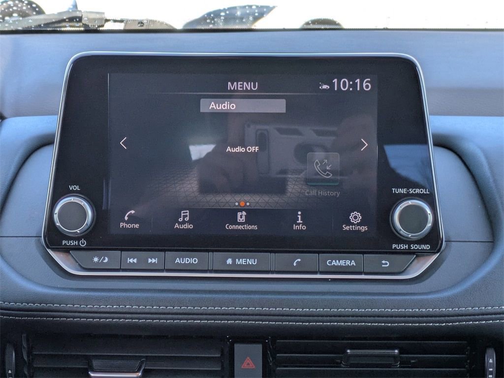 Used 2023 Nissan Rogue SL image 17